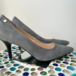 Calvin Klein Gray- Smokey 7.5